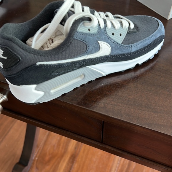 Nike Air Max 90 PRM size men’s 6.5, color off noir/summit white-black - Picture 9 of 12